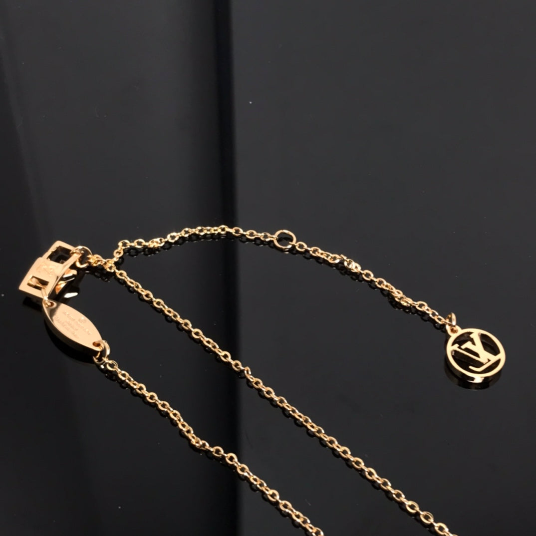??MIRA?¡¥COLOR BLOSSOM PINK MOP SUN GOLD NECKLACE
