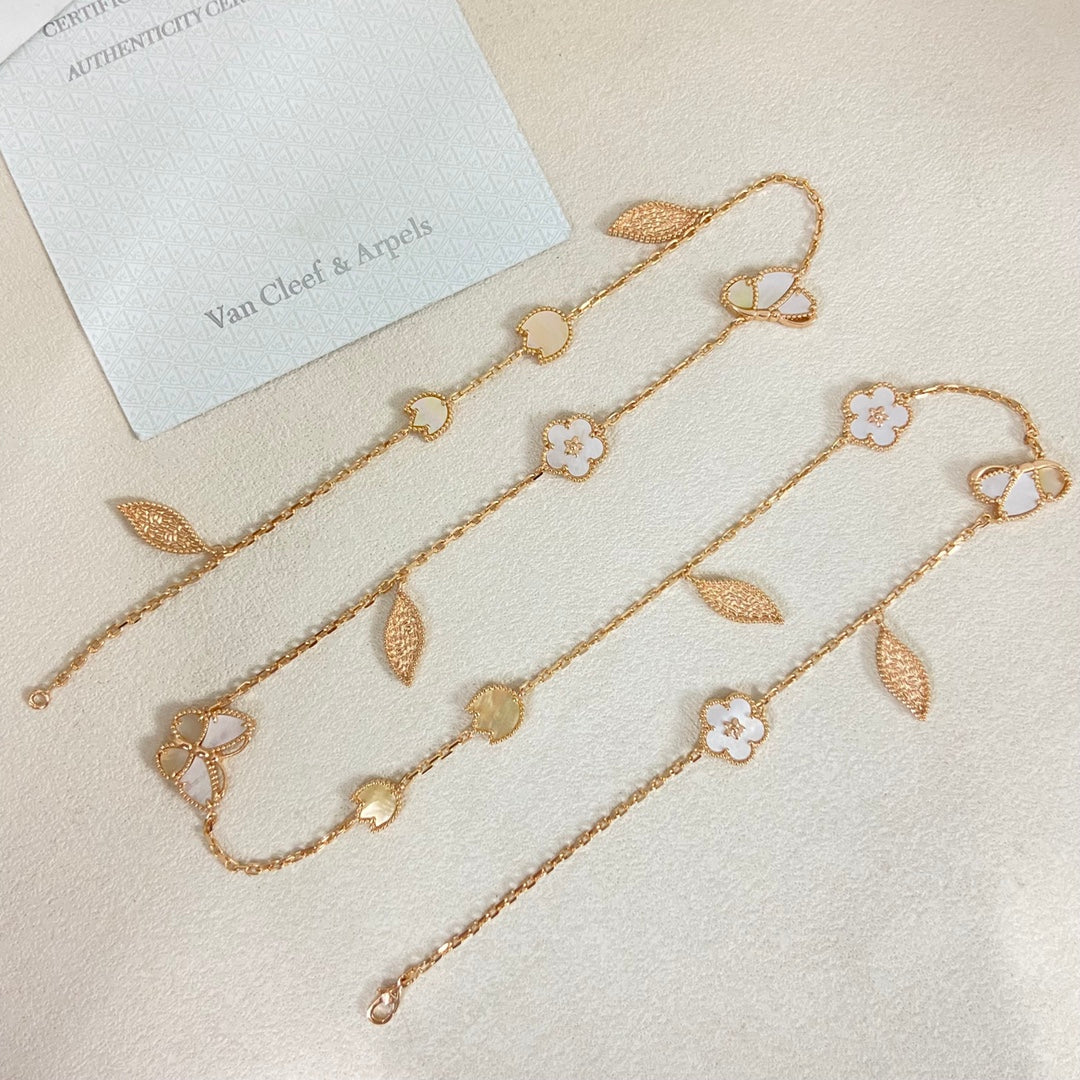 [MIRA] 26 NEW CLOVER LUCKY LIGHT YELLOW AND WHITE SET