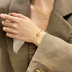??MIRA?¡¥LOGO STAR MOTIF GOLD BRACELET