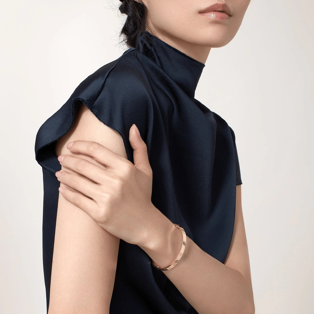 ??MIRA?¡¥LOVE BRACELET 6.1MM