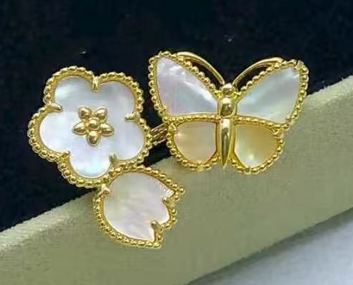 [MIRA] 26 NEW CLOVER LUCKY LIGHT YELLOW AND WHITE SET