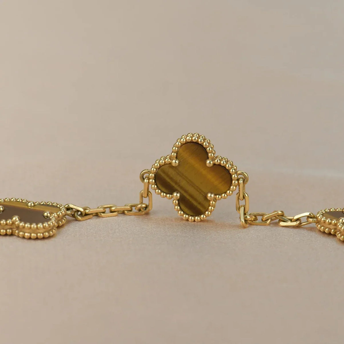[MIRA]New  CLOVER 5 MOTIFS TIGER EYE BRACELET COLLECTION