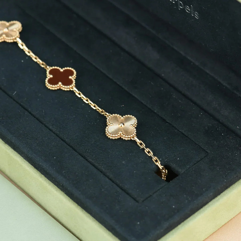 [MIRA]New  CLOVER 5 MOTIF RED CORNELIAN BRACELET COLLECTION