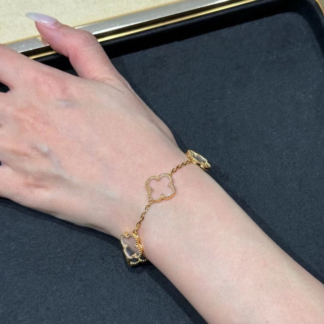 [MIRA]New CLOVER 5 MOTIF ROCK CRYSTAL BRACELET