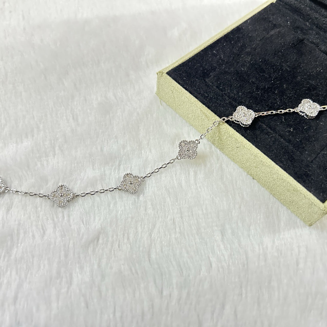 [MIRA]New CLOVER 6 MOTIF DIAMOND BRACELET