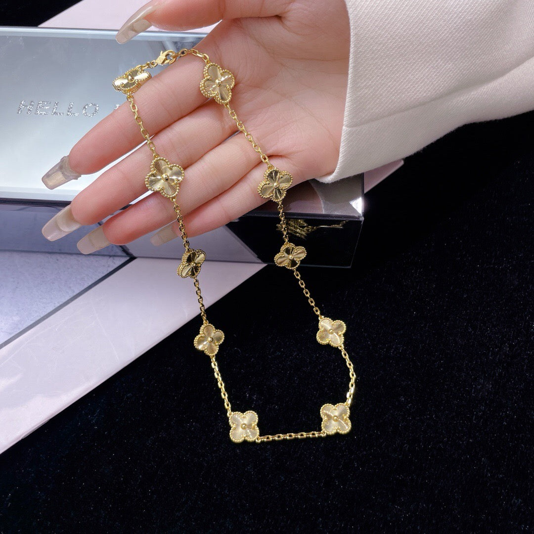 ??MIRA?¡¥CLOVER 10 MOTIFS LASER NECKLACE