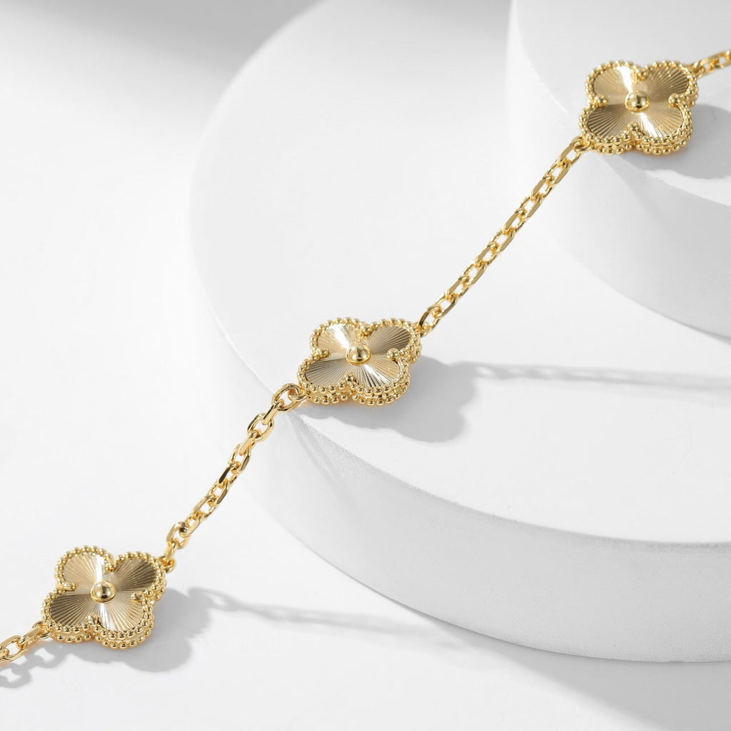 ??MIRA?¡¥CLOVER 10 MOTIFS LASER NECKLACE