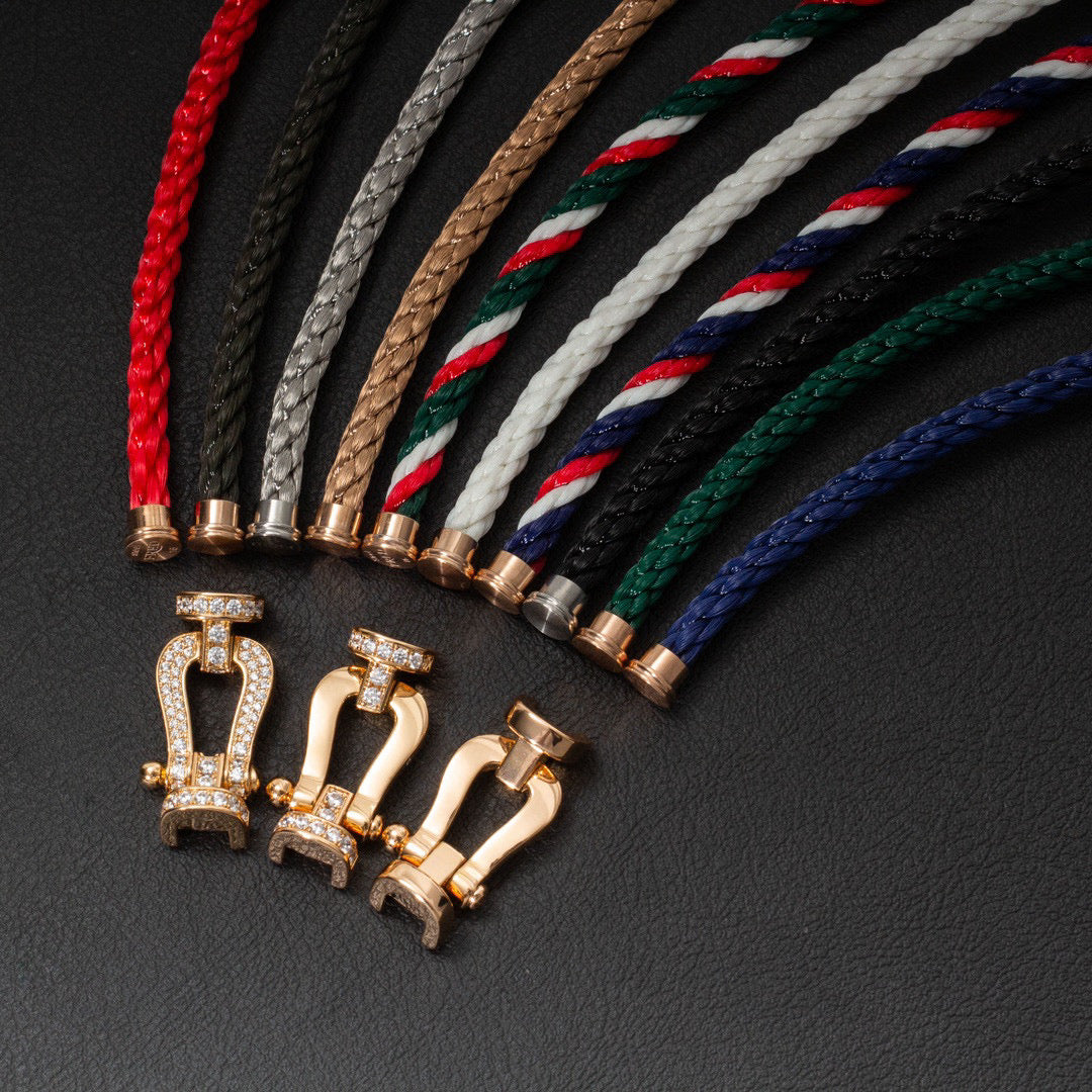 ??MIRA?¡¥FORCE LARGE HORSESHOE FULL DIAMOND BRACELET GOLD