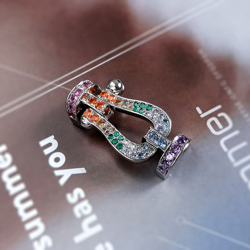 ??MIRA?¡¥FORCE LARGE HORSESHOE CLASP  METAL BRACELET