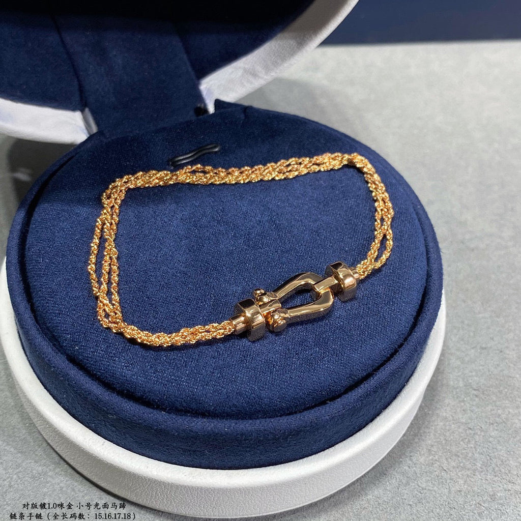 ??MIRA?¡¥FORCE SMALL HORSESHOE  DIAMOND CHAIN ROPE BRACELET