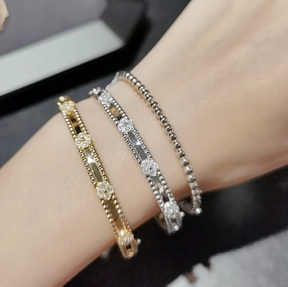 ??MIRA?¡¥CLOVER BRACELET 4MM DIAMONDS