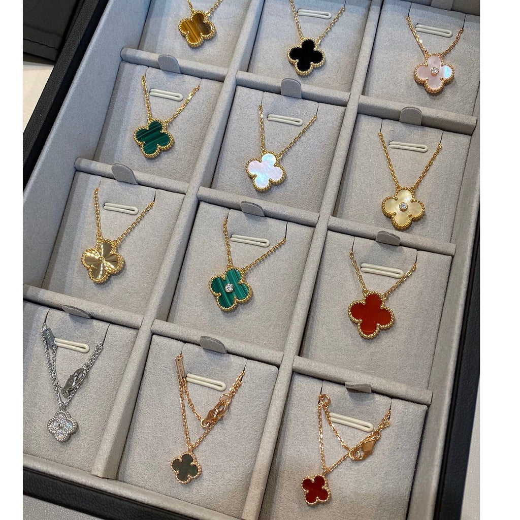 ??MIRA?¡¥CLOVER 15MM LASER NECKLACE SILVER