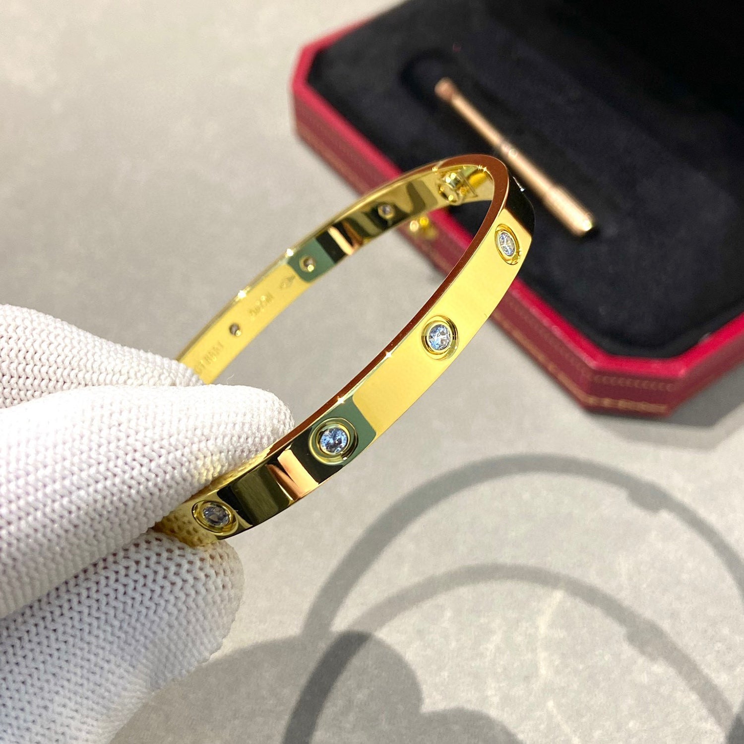 ??MIRA?¡¥LOVE BRACELET 6.1MM 10 DIAMONDS