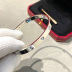 ??MIRA?¡¥LOVE BRACELET 6.1MM 10 DIAMONDS