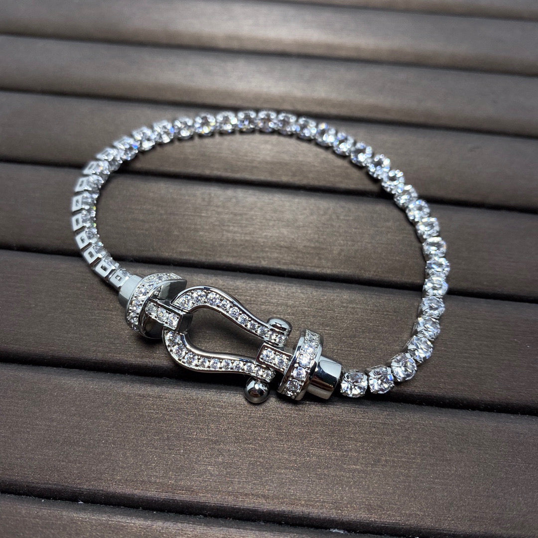 ??MIRA?¡¥FORCE  HORSESHOE  DIAMOND TENNIS BRACELET