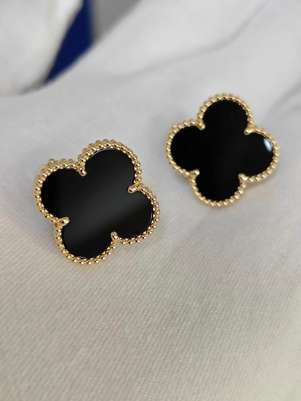 [MIRA] CLOVER 20MM BLACK MOP EARRINGS