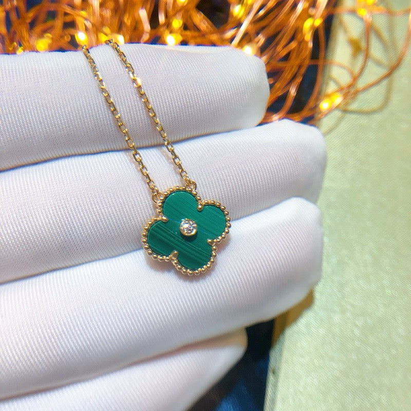 ??MIRA?¡¥CLOVER 15MM DIAMOND TURQUOISE NECKLACE