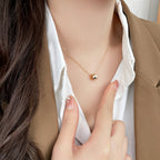 ??MIRA?¡¥BEE MINI PEDANT DIAMOND NECKLACE