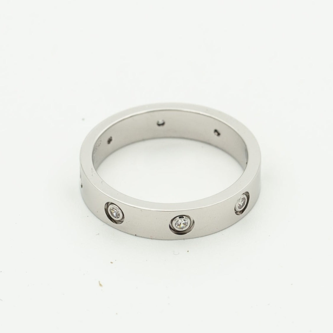 ??MIRA?¡¥LOVE RING 3.6MM 8 DIAMONDS
