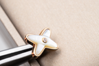 ??MIRA?¡¥JEUX DE WHITE MOP PINK GOLD DIAMOND EARRINGS