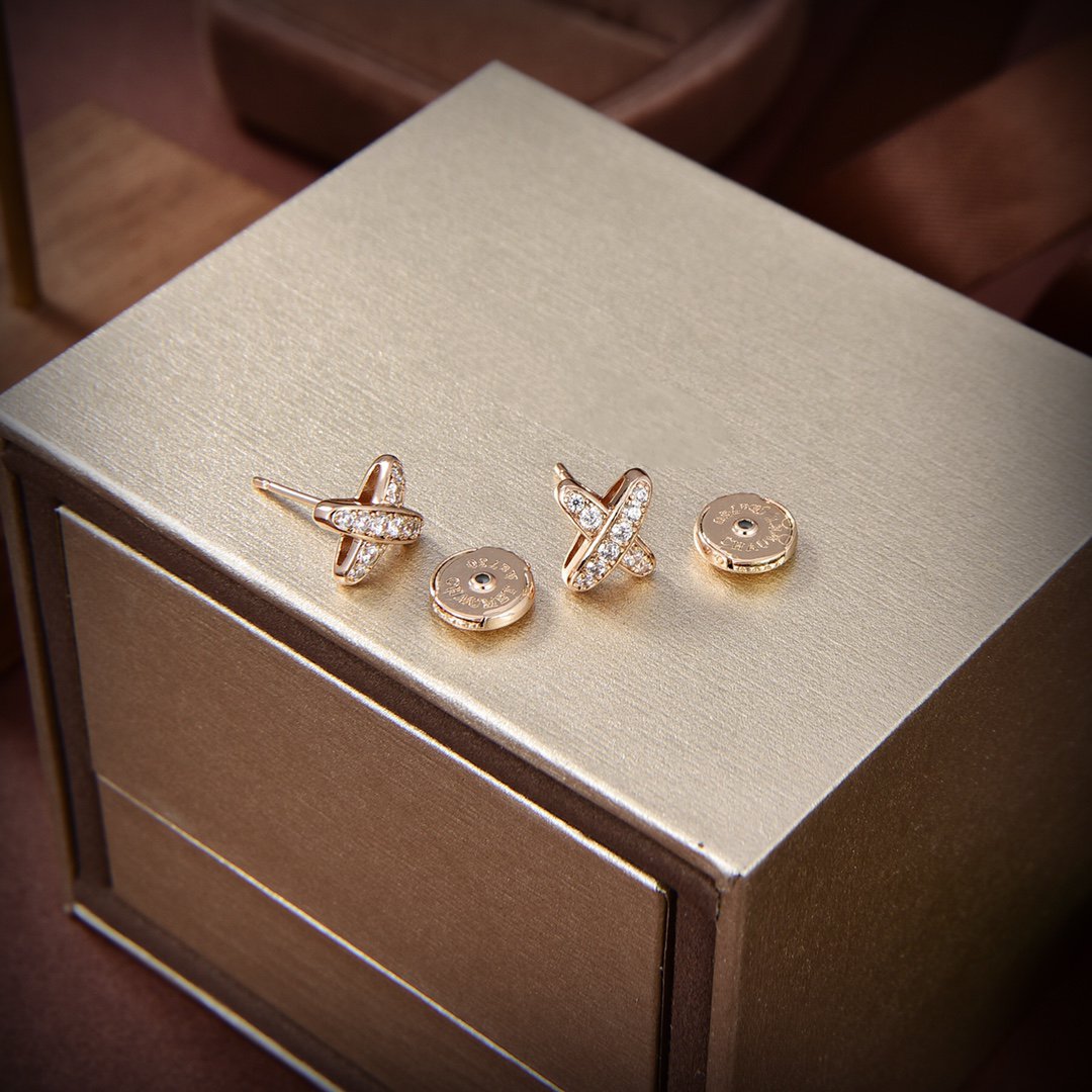 ??MIRA?¡¥JEUX DE GOLD DIAMOND EARRINGS