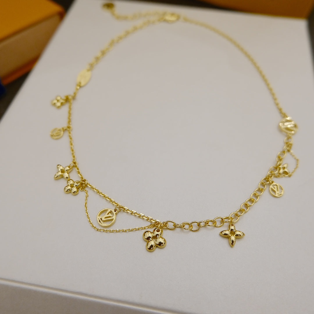 ??MIRA?¡¥BLOOMING SUPPLE NECKLACE BRASS