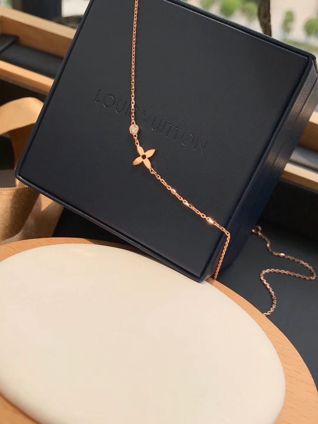 ??MIRA?¡¥BLOSSOM PENDANT PINK GOLD AND DIAMOND