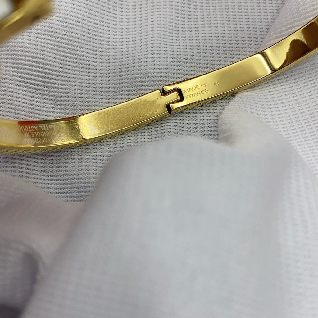 ??MIRA?¡¥CLASSIC HM CLIC WHITE 8MM ENAMEL BRACELET