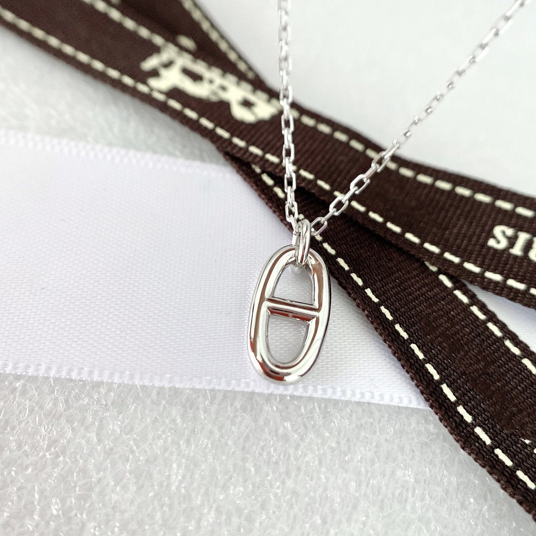 ??MIRA?¡¥HM PIG NOSE NECKLACE