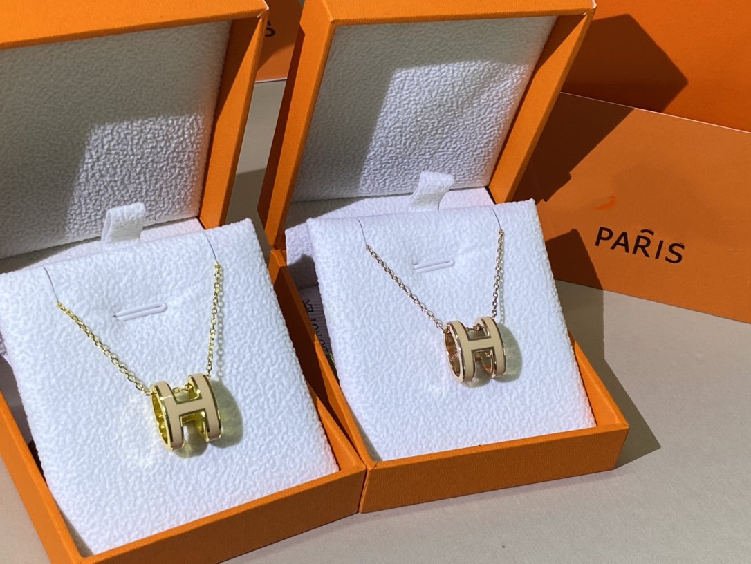 ??MIRA?¡¥HM CLIC YELLOW ENAMEL GOLD NECKLACE