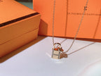 ??MIRA?¡¥HM ADVANCED NICHE LOCK HEAD NECKLACE DIAMONDS