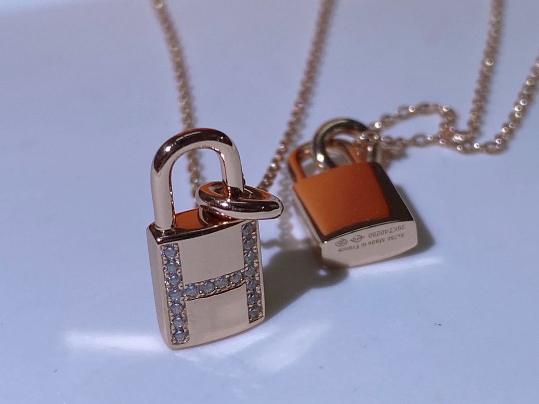 ??MIRA?¡¥HM ADVANCED NICHE LOCK HEAD NECKLACE DIAMONDS