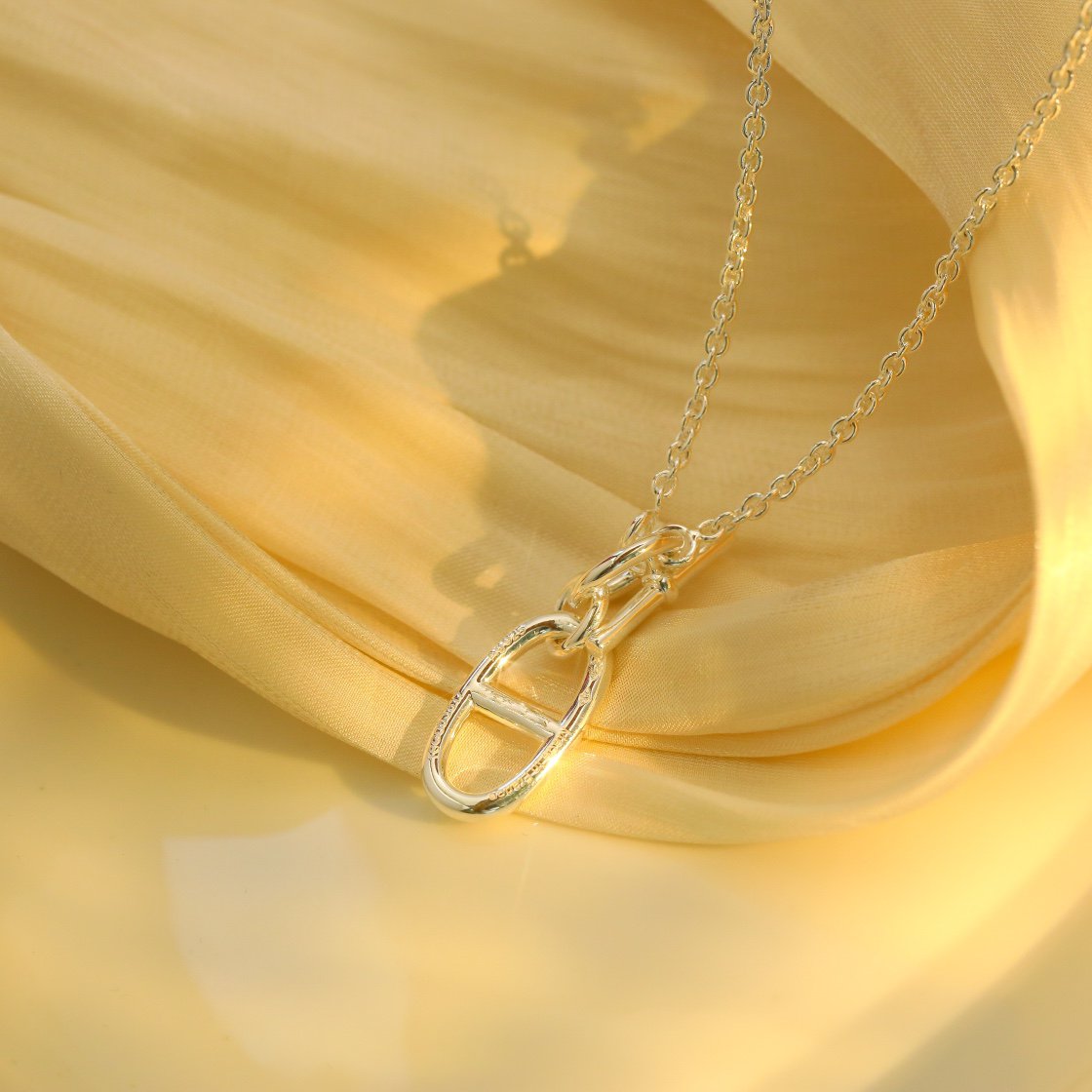 ??MIRA?¡¥HM CHAINE D'ANCRE PENDANT NECKLACE STERLING SILVER