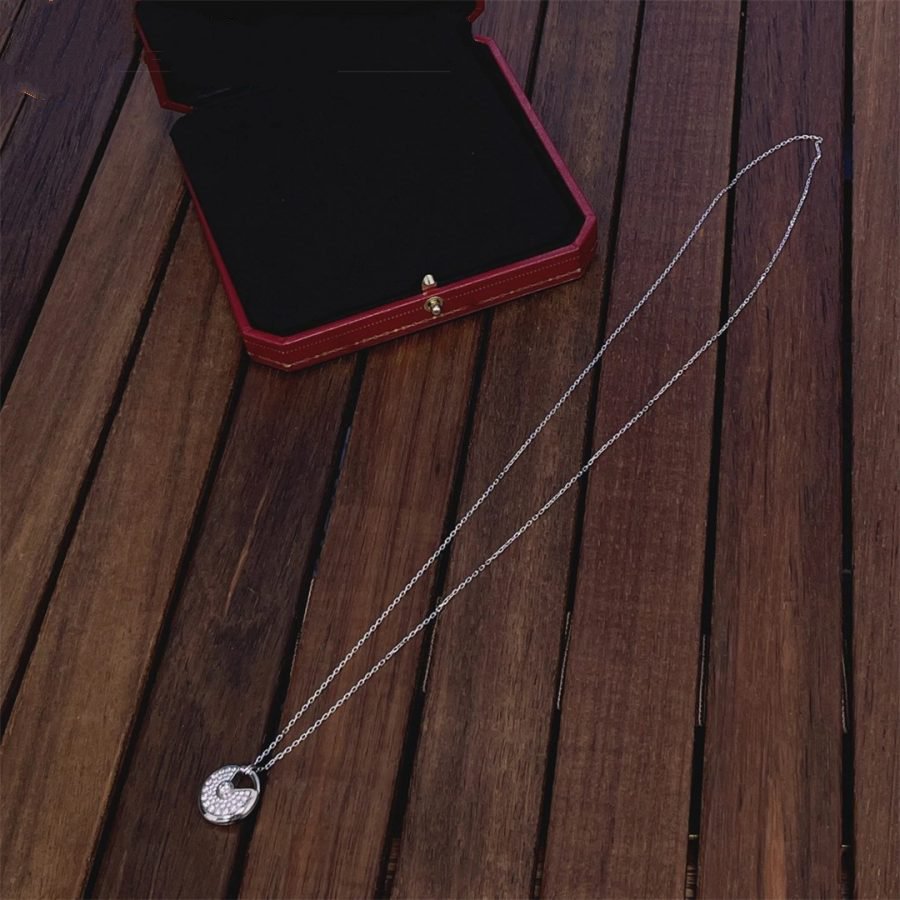 ??MIRA?¡¥AMULETTE SILVER FULL DIAMOND NECKLACE
