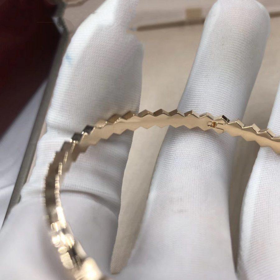 ??MIRA?¡¥BEE LOVE GOLD BRACELET