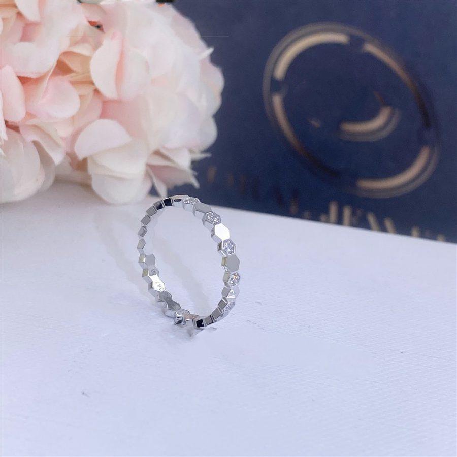 ??MIRA?¡¥BEE LOVE RING SILVER DIAMOND