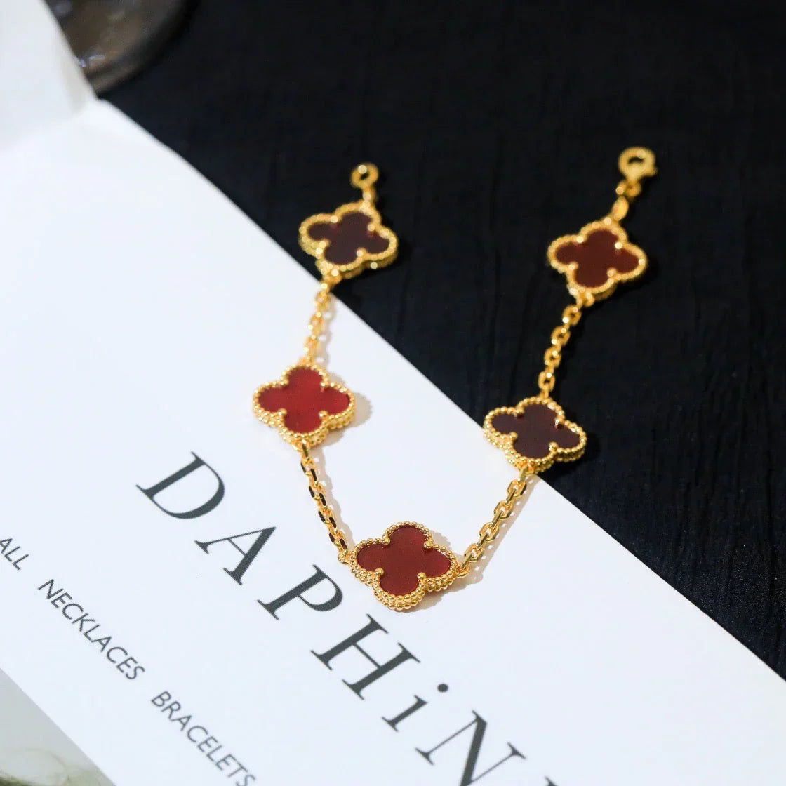 [MIRA]New  CLOVER 5 MOTIF RED CORNELIAN BRACELET COLLECTION