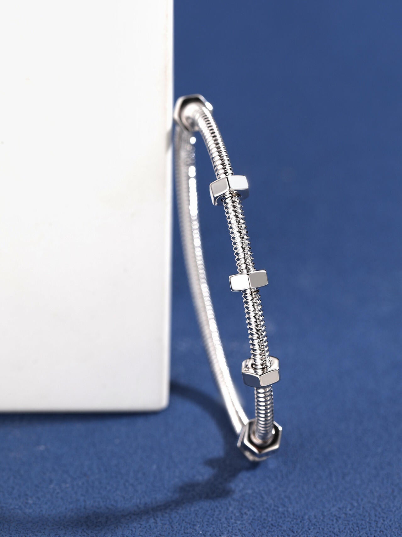 [??MIRA?¡¥]CT THREADED BRACELET