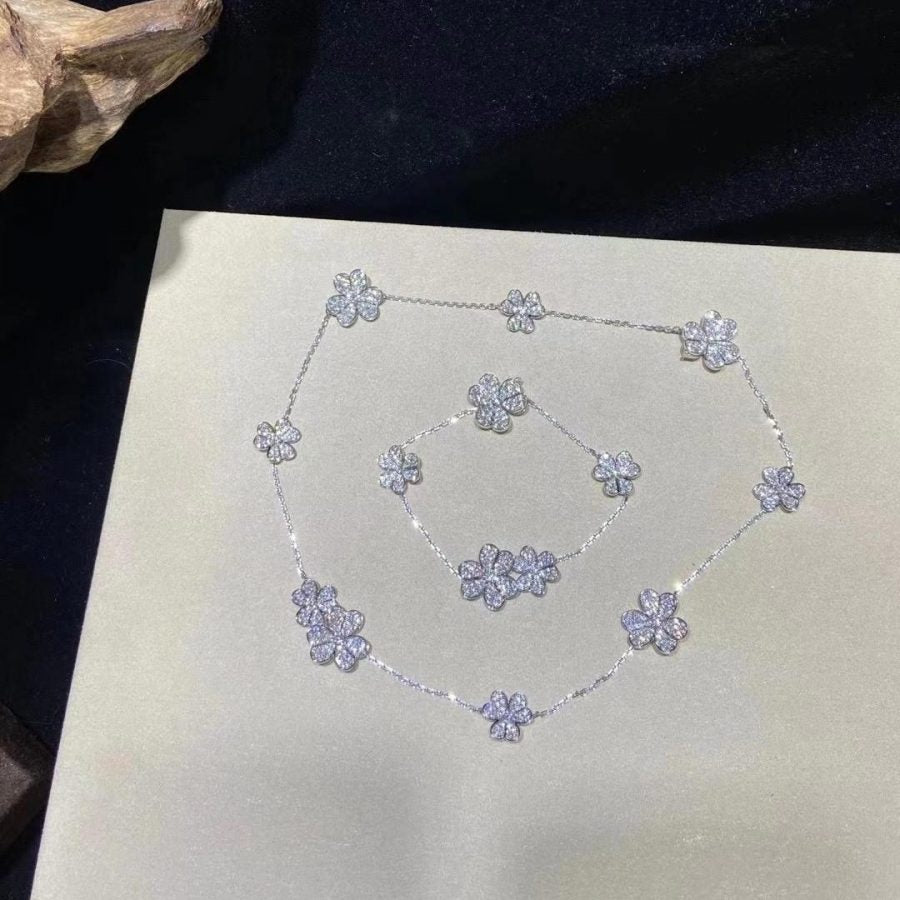 ??MIRA?¡¥FRIVOLE SILVER 5 FLOWERS BRACELET
