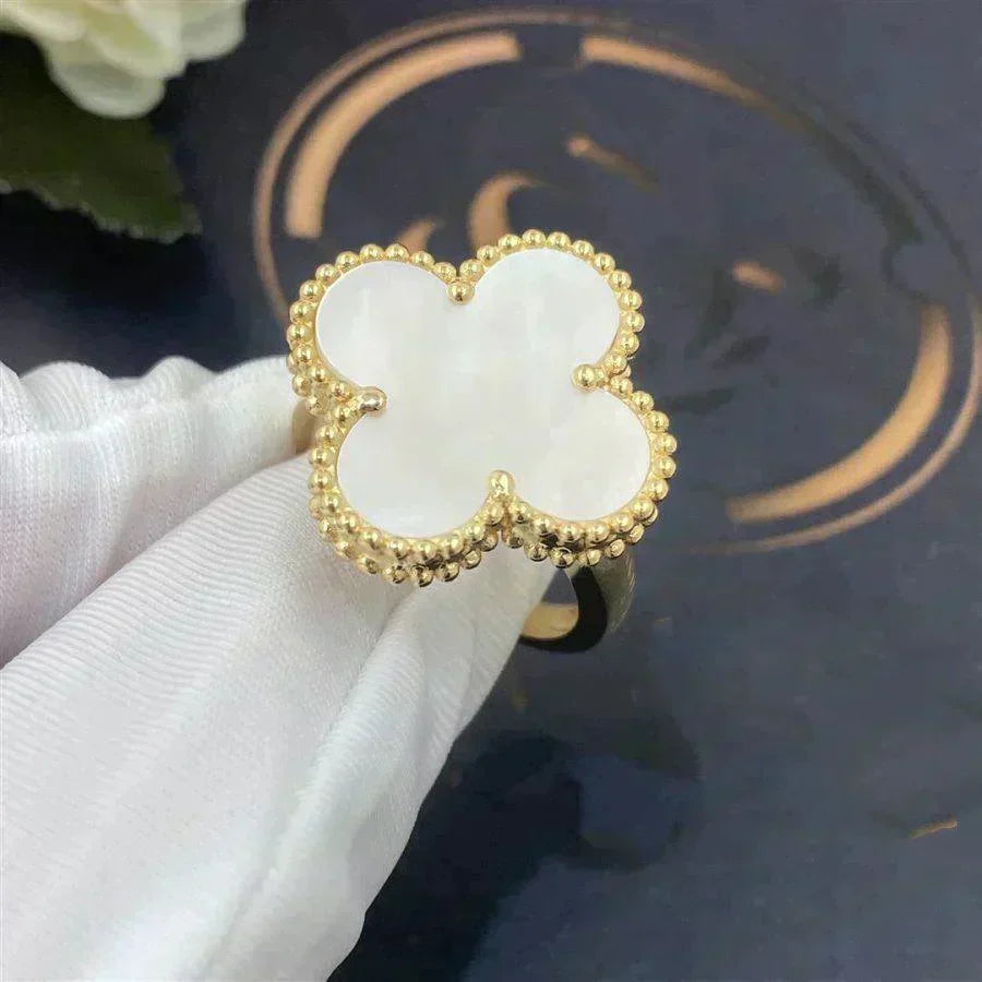 ??MIRA?¡¥CLOVER WHITE MOP RING