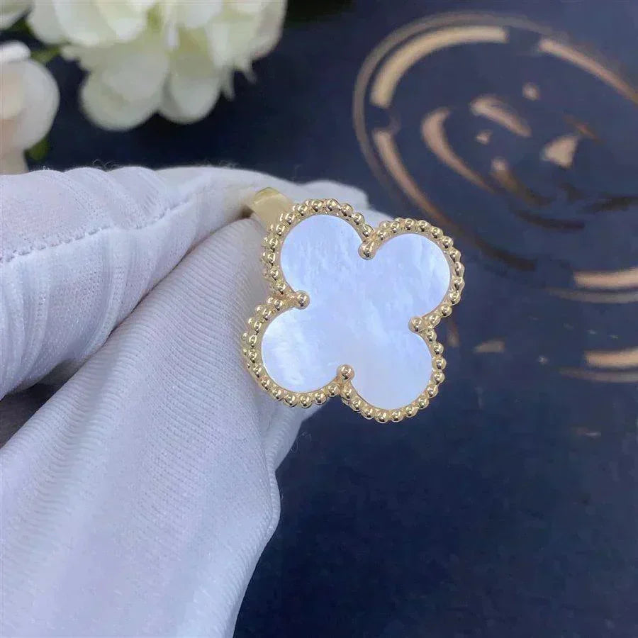 ??MIRA?¡¥CLOVER WHITE MOP RING