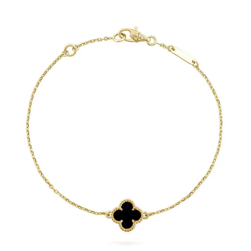 ??MIRA?¡¥CLOVER ONYX SINGLE FLOWER BRACELET