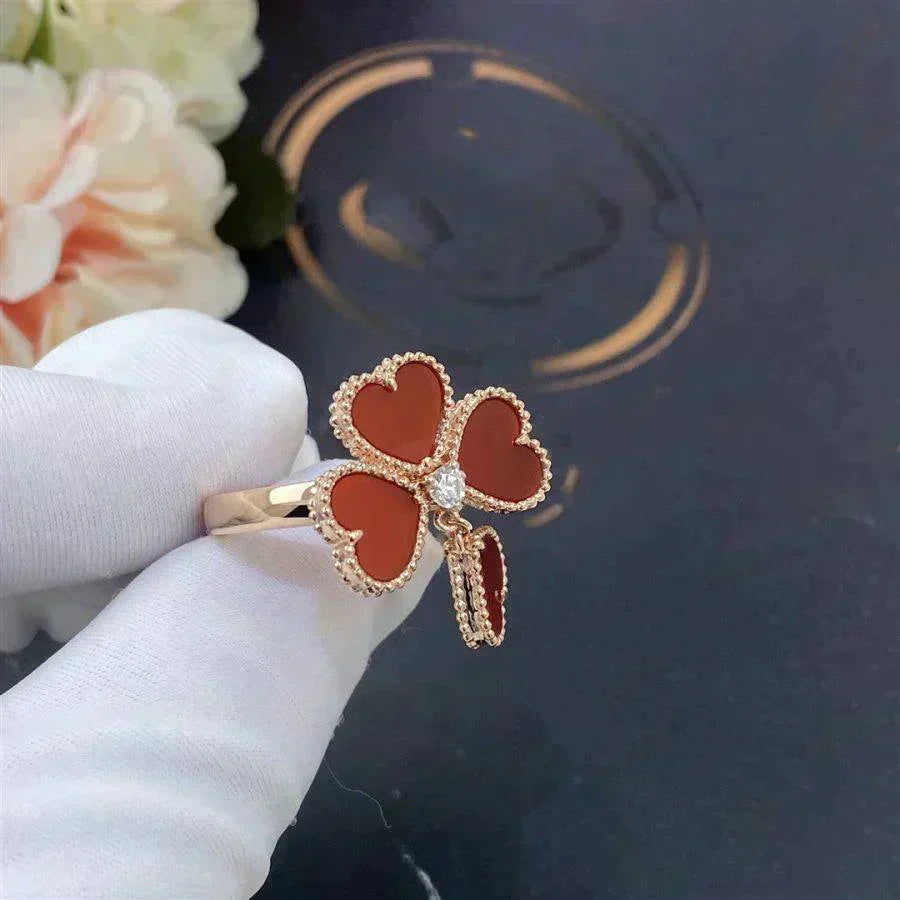 ??MIRA?¡¥SWEET CLOVER CARNELIAN RING