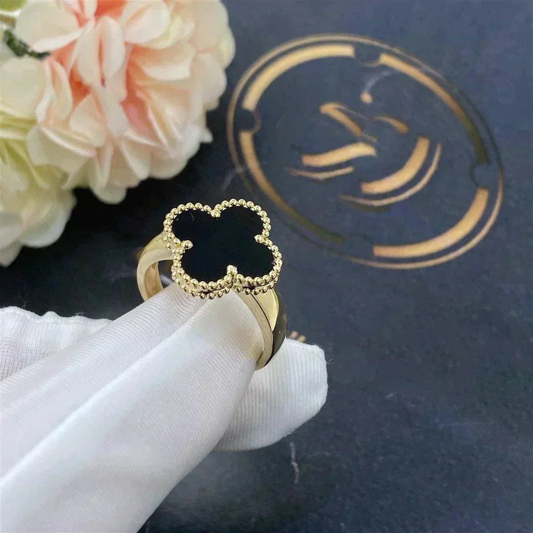??MIRA?¡¥CLOVER ONYX RING
