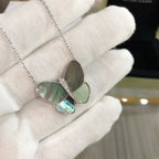 ??MIRA?¡¥LARGE BUTTERFLY SILVER PENDANT DIAMOND NECKLACE