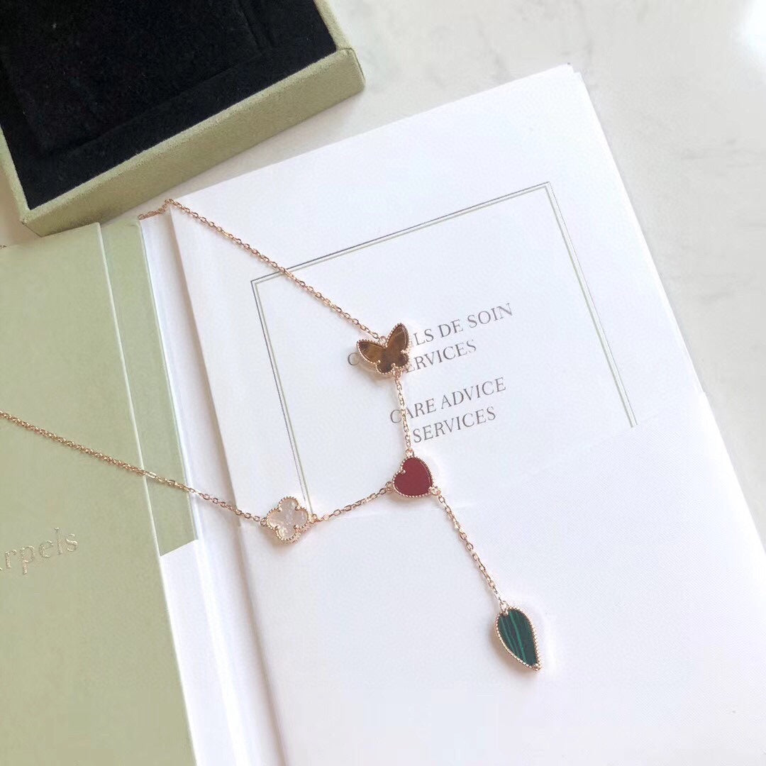 ??MIRA?¡¥LUCKY SPRING 4 MOTIFS ROSE GOLD NECKLACE